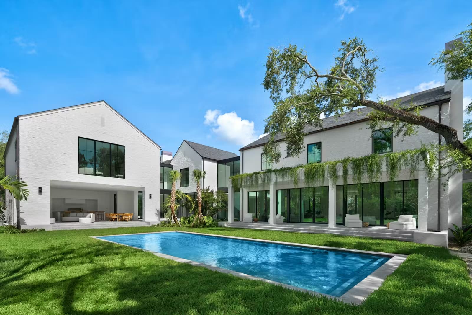 4940 Hammock Lake Drive detail